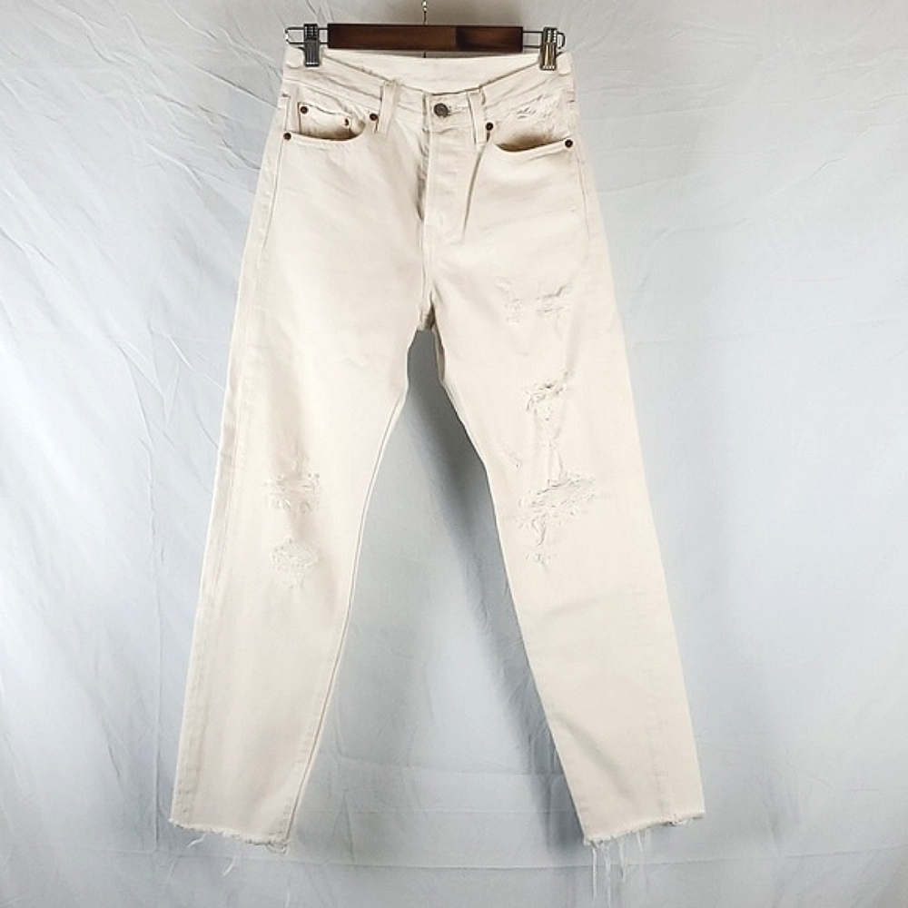 Levi's Wedgie Icon Fit‎ Jeans in Vintage Chalk